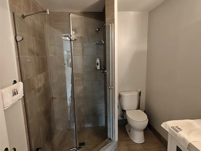 238 Columbia St #3W — Photo 22