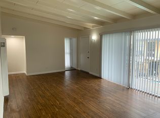 5050 Coliseum St APT 10, Los Angeles, CA 90016