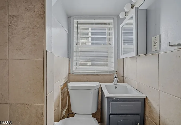 143 20th Ave #1 — Photo 7