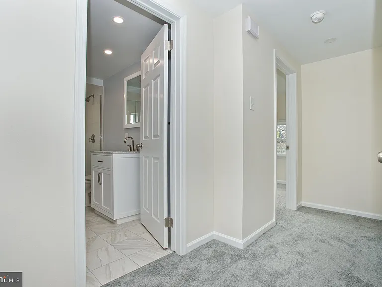 2530 2nd Floor Chestnut Ave — Photo 16