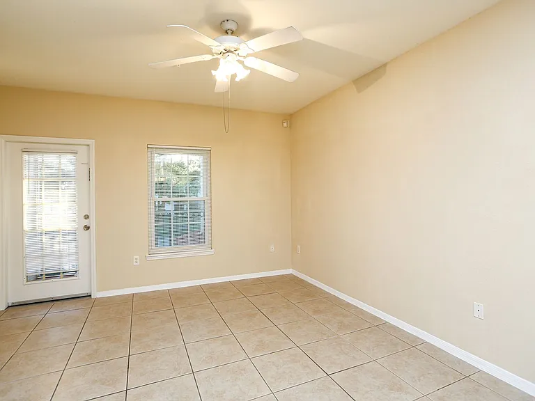 23640 Walden Center Dr #207 — Photo 6
