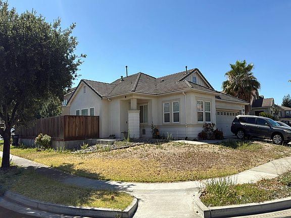 3rd image of 636 Pine Creek Ln