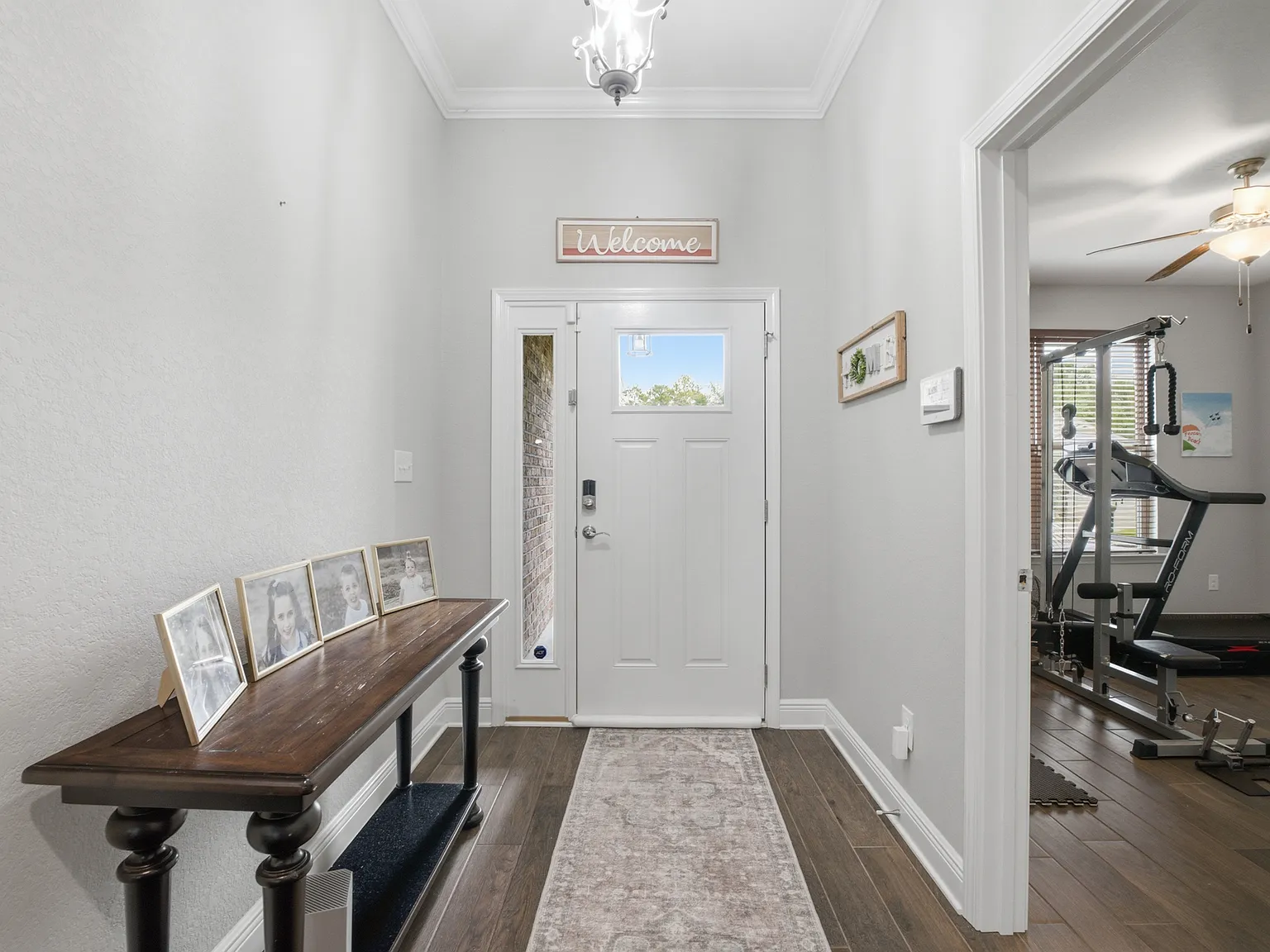 4 bed, 2130 sqft, $2,400 — Photo 4