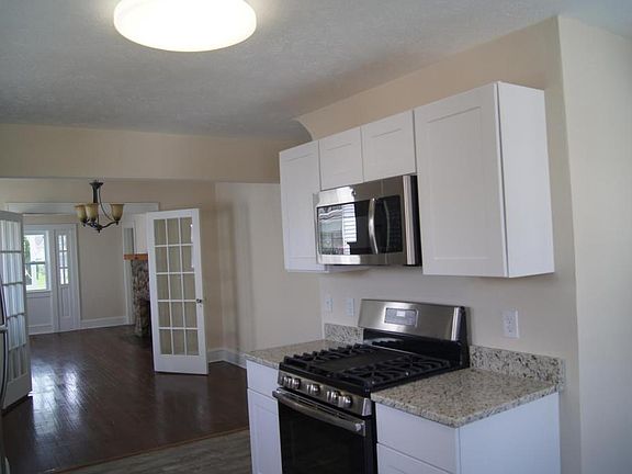 5th image of 309 W Friendship St