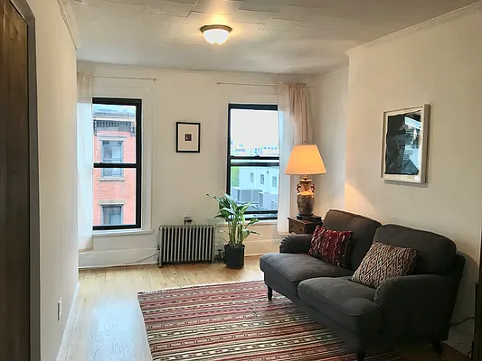 Rented by Compass | media 7