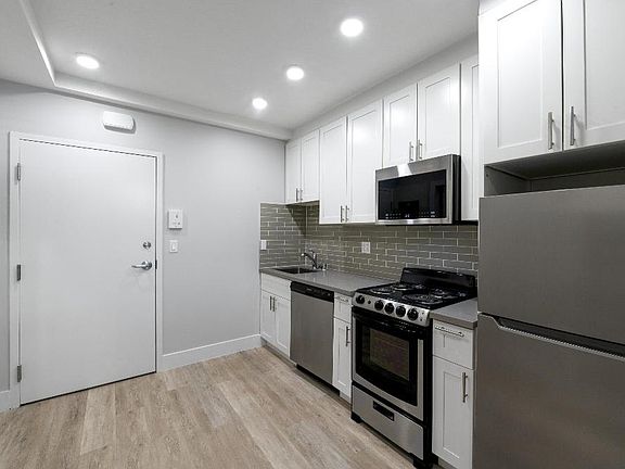 2nd image of 3475 16th St #A