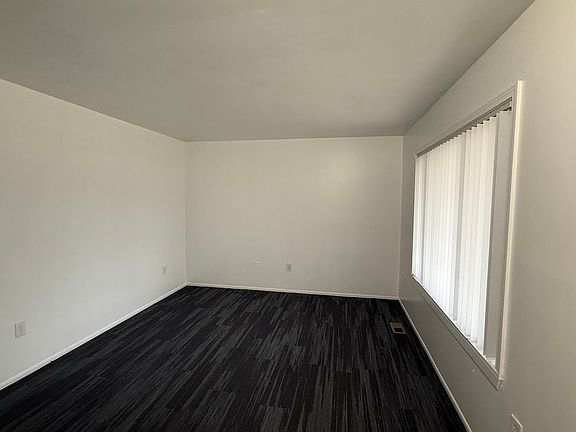 3rd image of 1011 Nash Ave