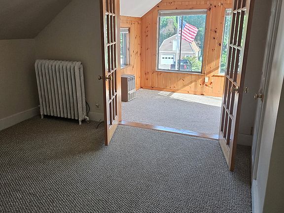 5th image of 1137 Islington St APT 3