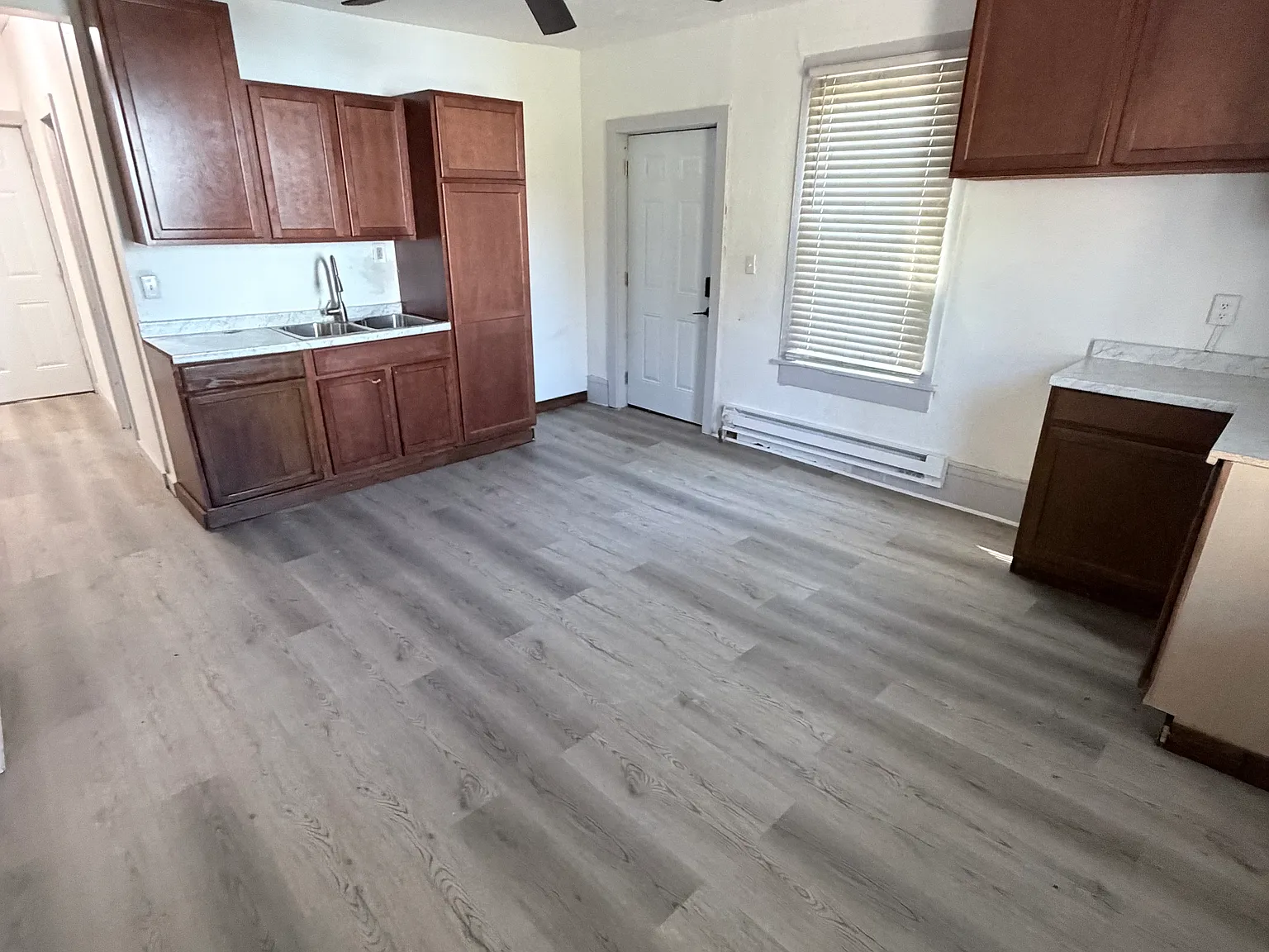 3 bed, 1092 sqft, $1,200 — Photo 3