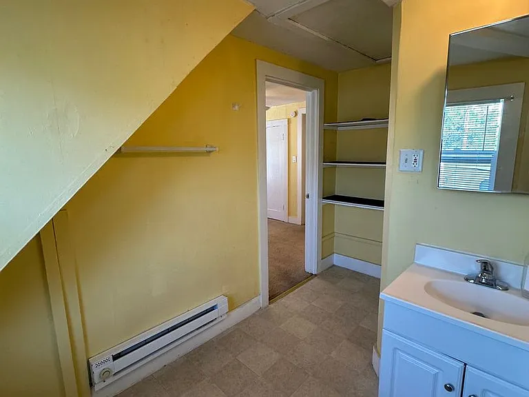 1207 W Washington St — Photo 103
