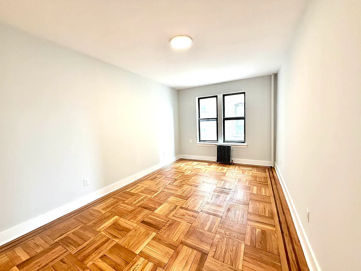 Building Photo - 1510 Ocean Pkwy #E20