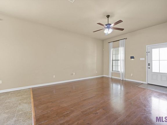 4th image of 17027 Enterprise Ave