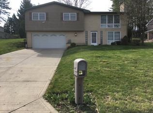 210 Stonebrook Dr, Mc Murray, PA