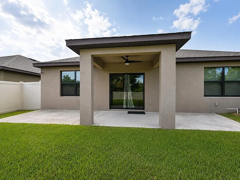 927 Remington Green Dr SE — Photo 41
