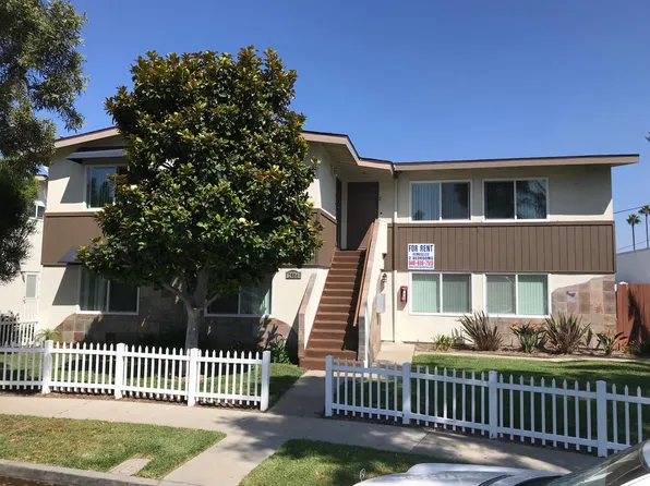 2964 Peppertree Ln, Costa Mesa, CA 92626