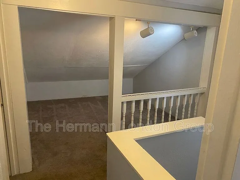 4424 Dewey Ave — Photo 16