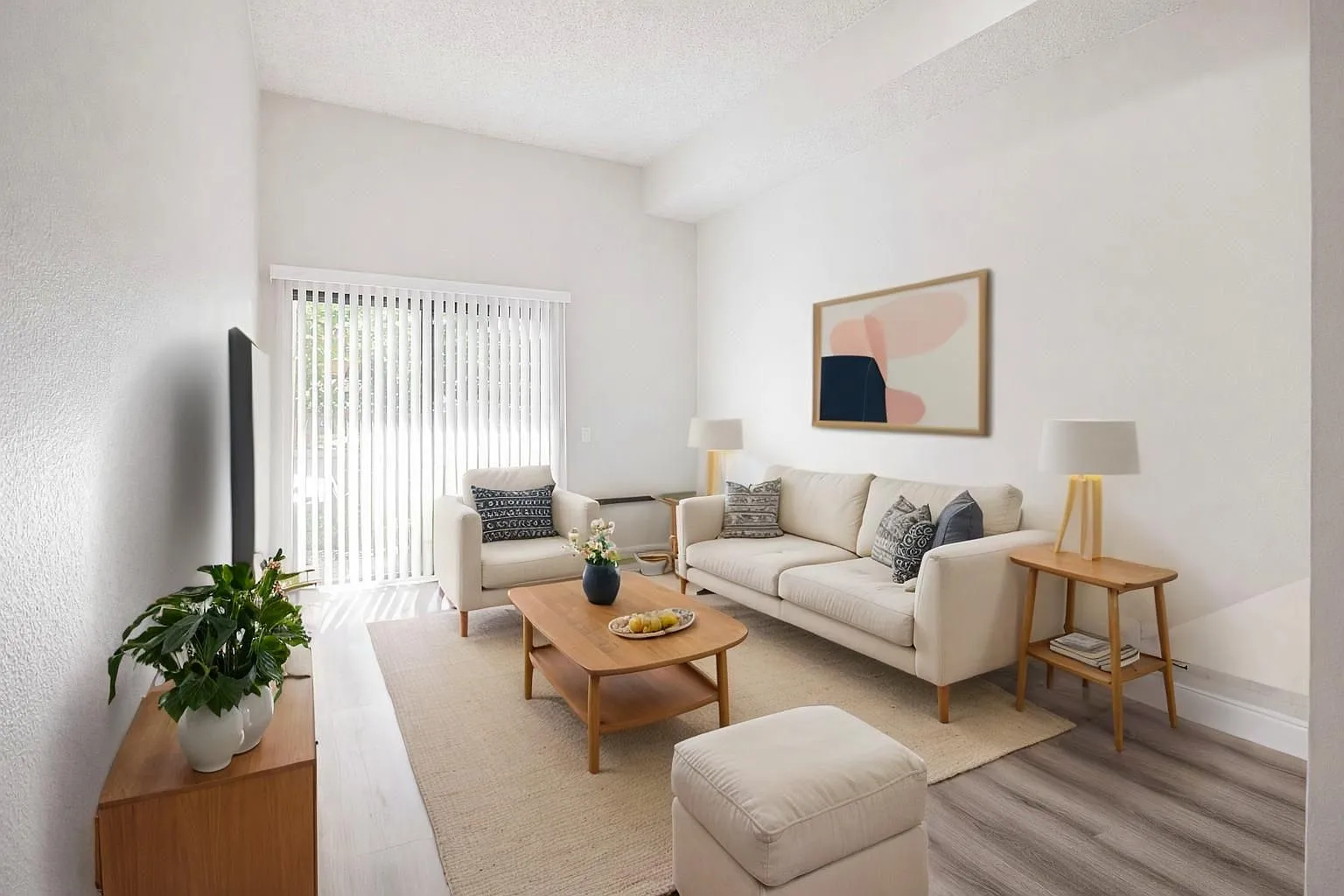 1 bed, 600 sqft, $1,550 — Photo 2