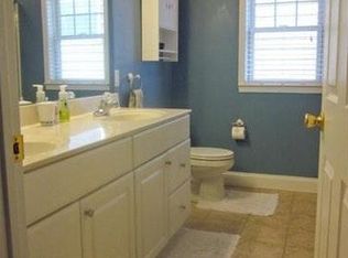 369 Delmar St, Philadelphia, PA 19128