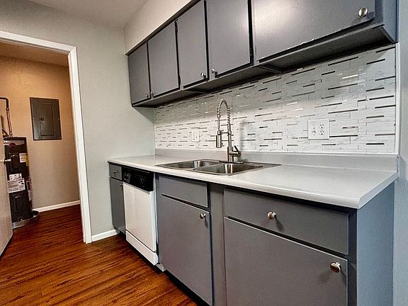 5th image of 7601-7603A Essington Cir #7601A