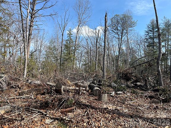 5th image of 19 Laurel Loop Rd