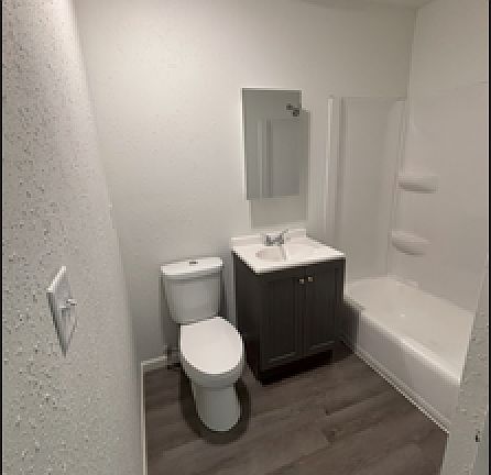 3rd image of 323 Seward Ave #6