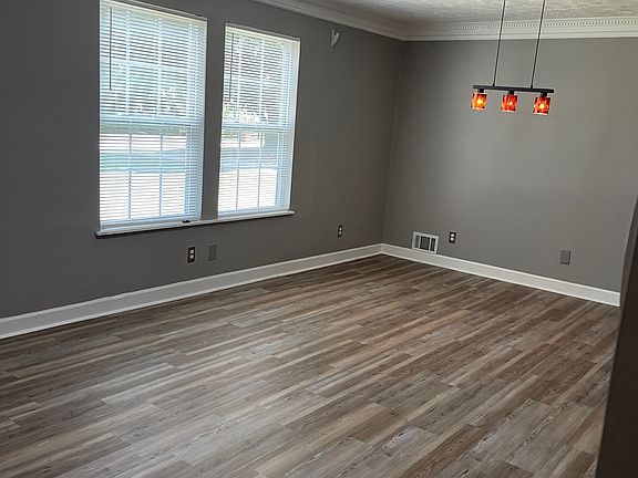 5th image of 2660 Turner Valley Cir SW