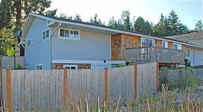 2nd image of 2525 103rd Ave SE