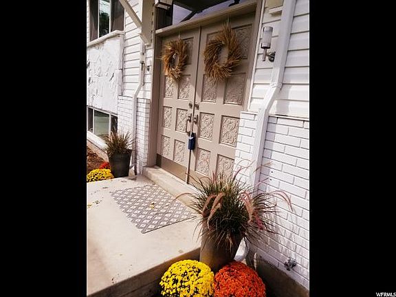 3rd image of 6580 S Vinecrest Dr