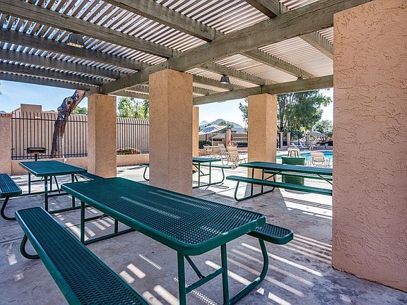 5th image of 1114 E Cochise Dr