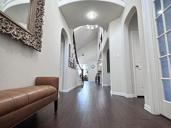 2nd image of 5695 Broadgreen Rd