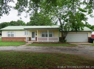 902 Tower Rd, Ada, OK 74820