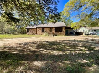 1004 W Sabine St, Carthage, TX 75633