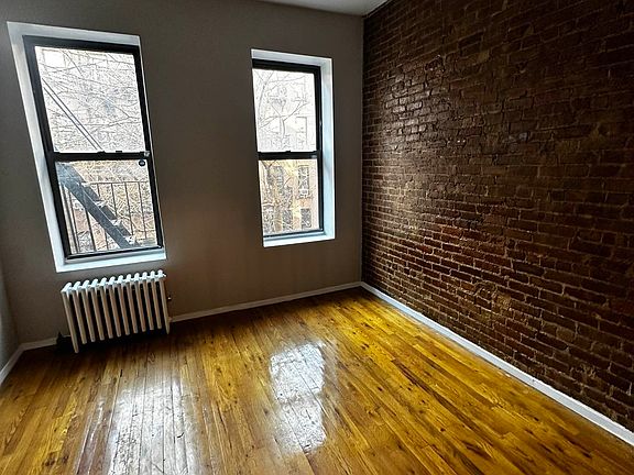 2nd image of 233 E 77th St #60