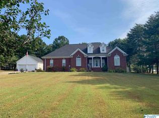 21 Brookwood Dr, Fayetteville, TN 37334