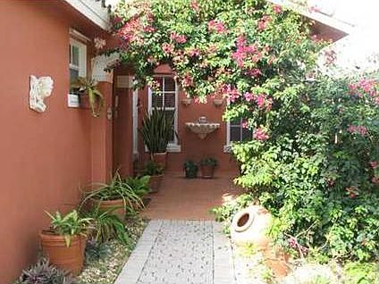 Pathway to Frontdoor