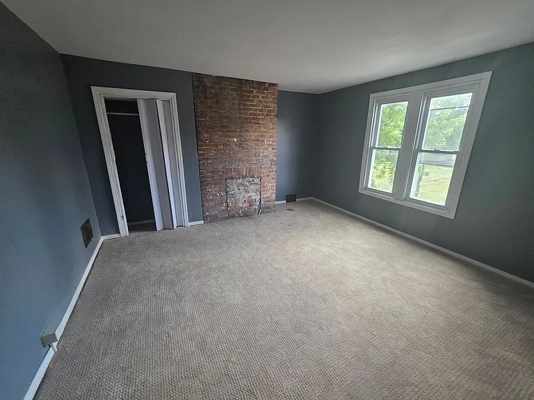 1703 Bailie Ave — Photo 4