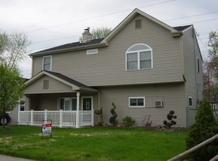 94 Dogwood Dr, Levittown, PA 19055