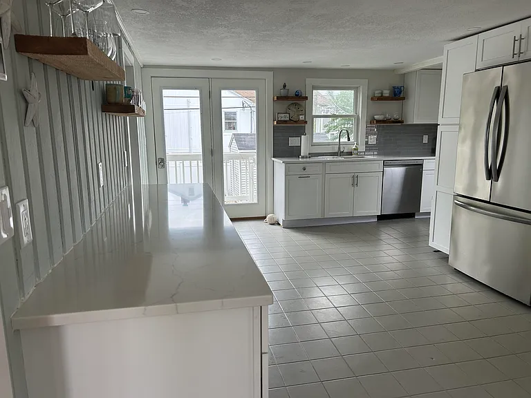 60 Plymouth St — Photo 5