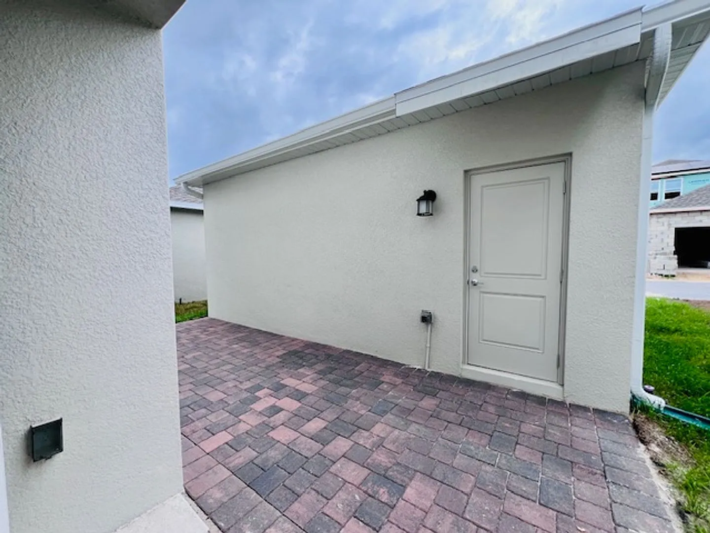 4-Bedroom, 3 Bath Two Story Single Family in Apopka, FL | Community Pool | Two Car Garage — Photo 4