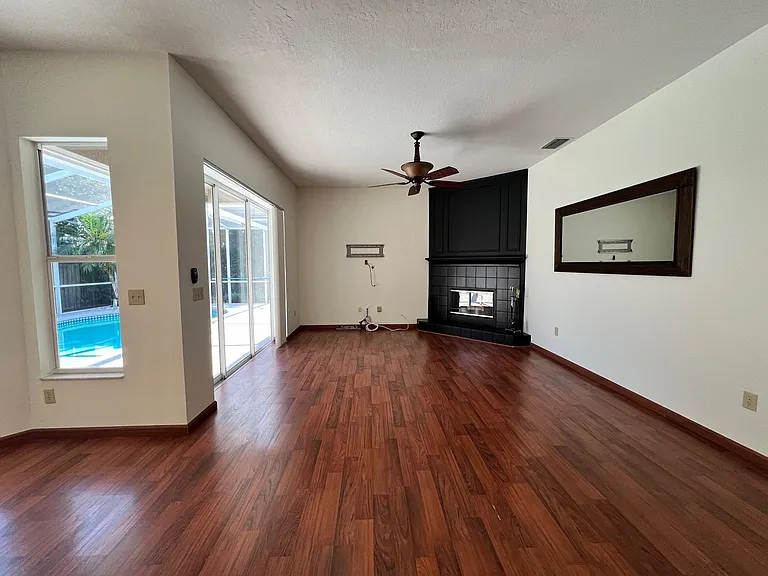 9639 Fox Hearst Rd — Photo 23