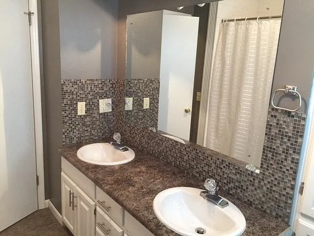 family bath with double sinks
