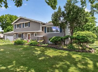 2 Bryn Mawr Rd, Rochester, NY 14624