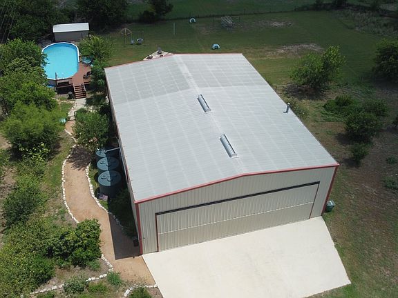 3rd image of 121 PITTS LN