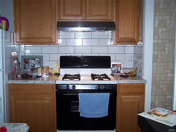 2nd image of 11 Lansing Ave