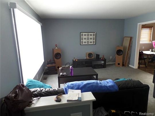 5th image of 36515 Fairchild St