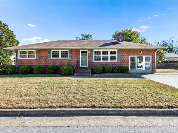 819 Sharpley Ave, Hampton, VA 23666
