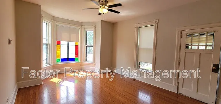 103 Lincoln St — Photo 5