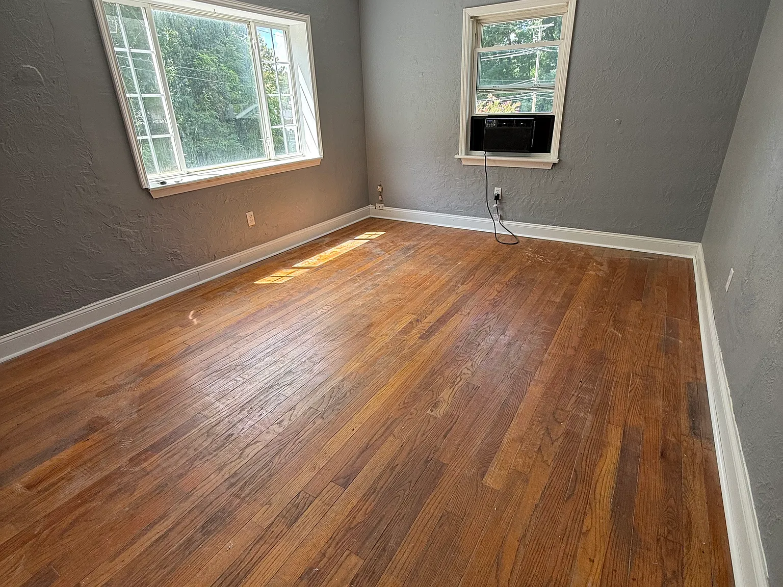 2 bed, 900 sqft, $850 — Photo 1