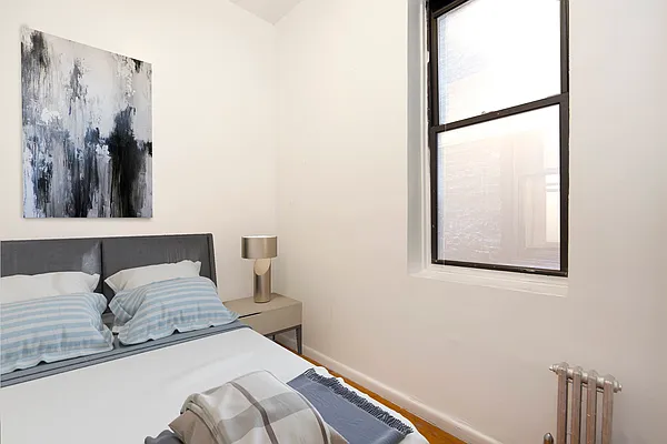 Rented by R New York | media 14