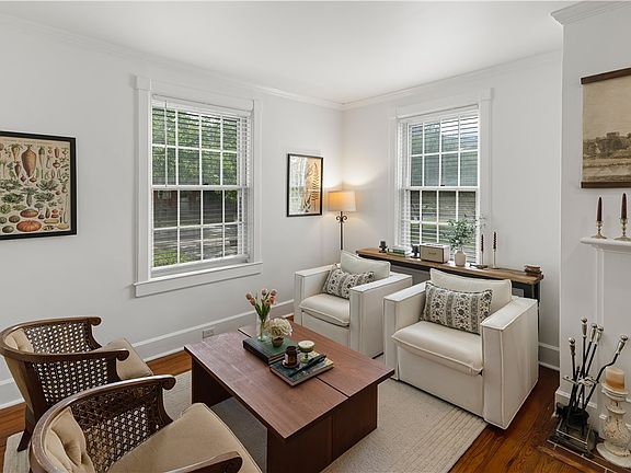 3rd image of 46 Nelson Ave